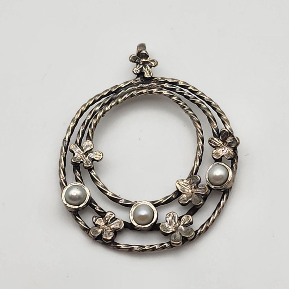 Sterling Silver & Genuine Pearl Floral Pendant